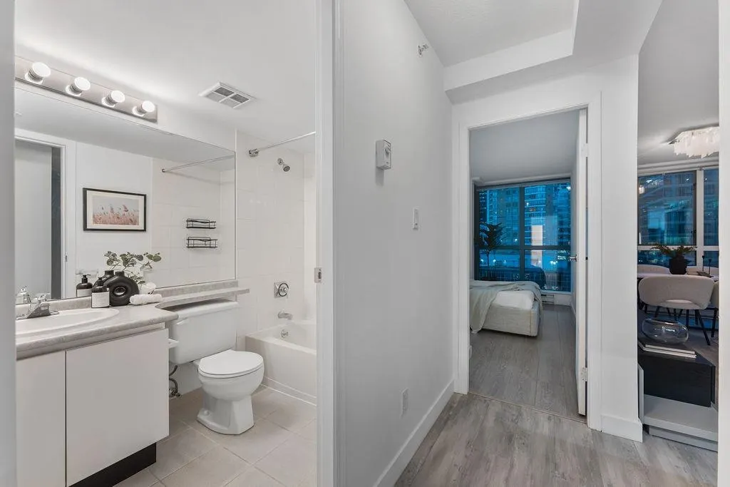 1238 Melville Street #1506