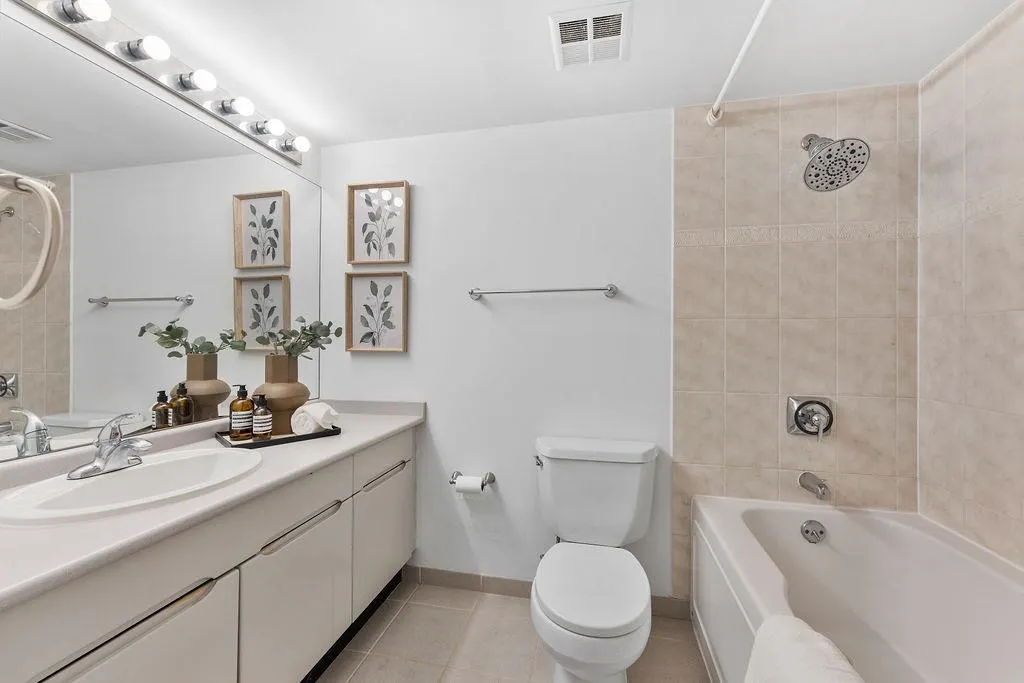 1238 Melville Street #1506