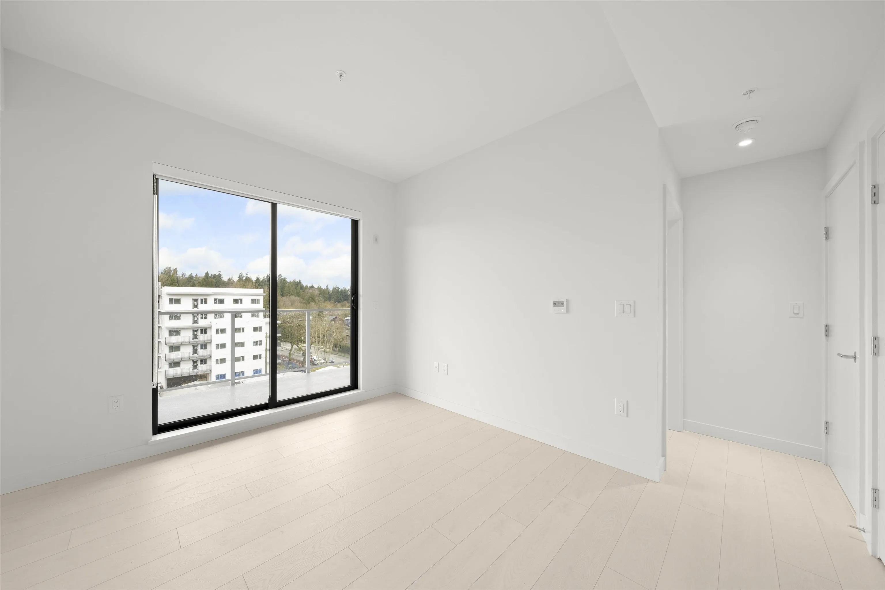 4928 Quebec Street #605