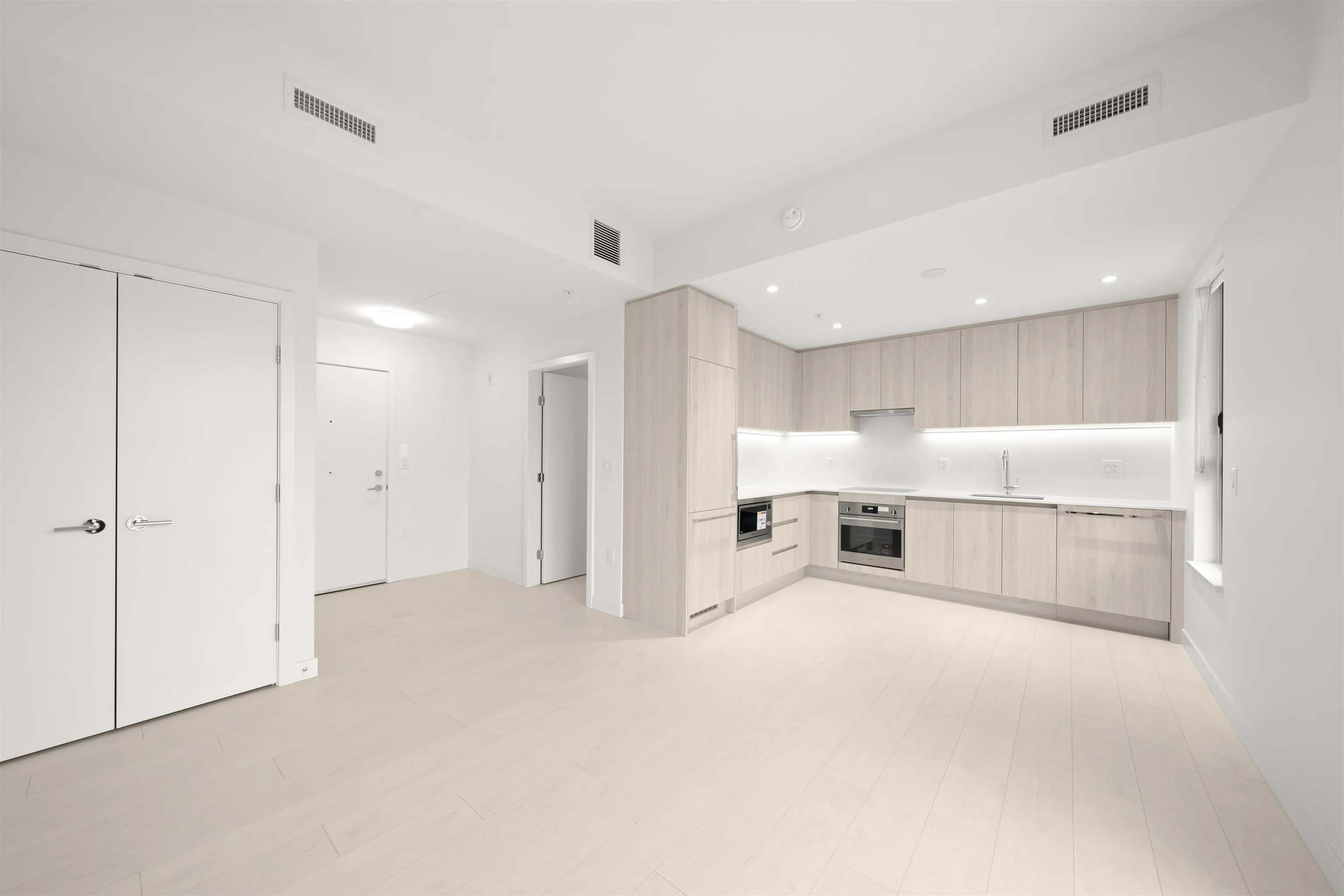 4928 Quebec Street #605