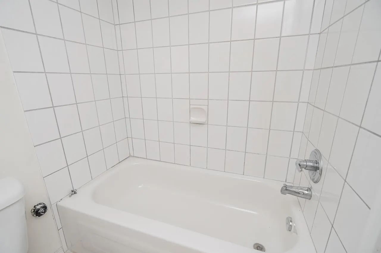 916 Thirteenth Street