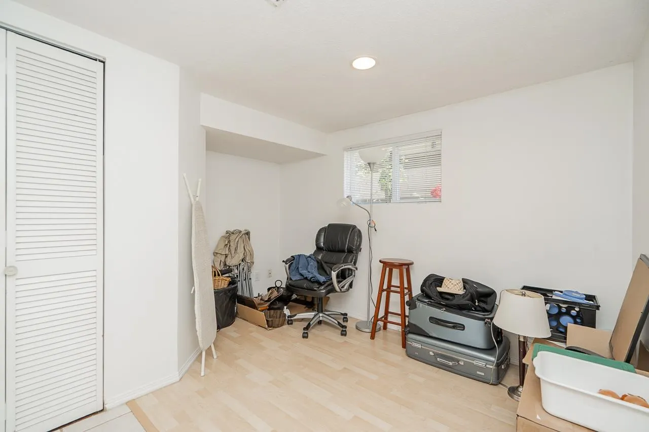 916 Thirteenth Street