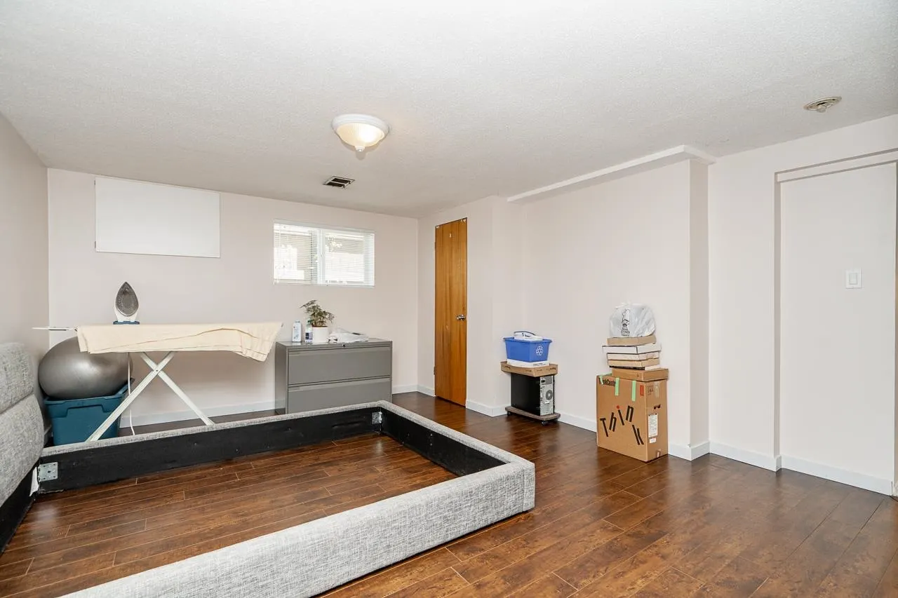 916 Thirteenth Street