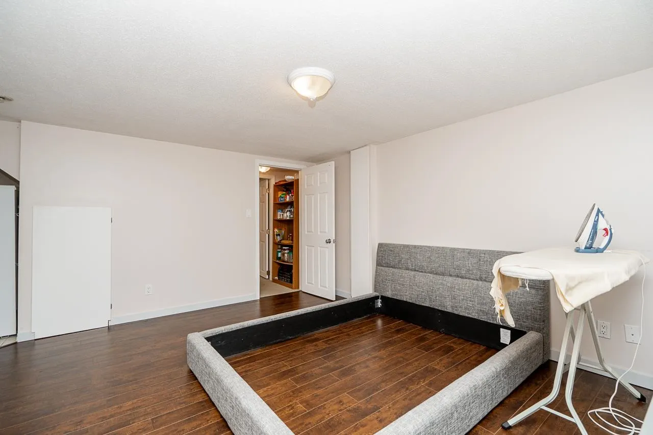 916 Thirteenth Street