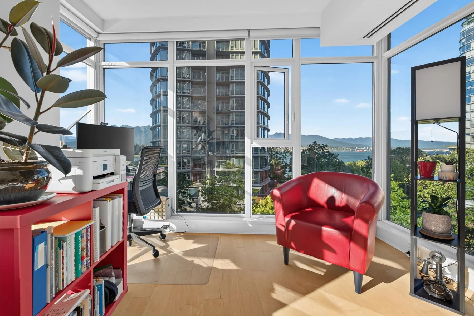 1205 W Hastings Street #702