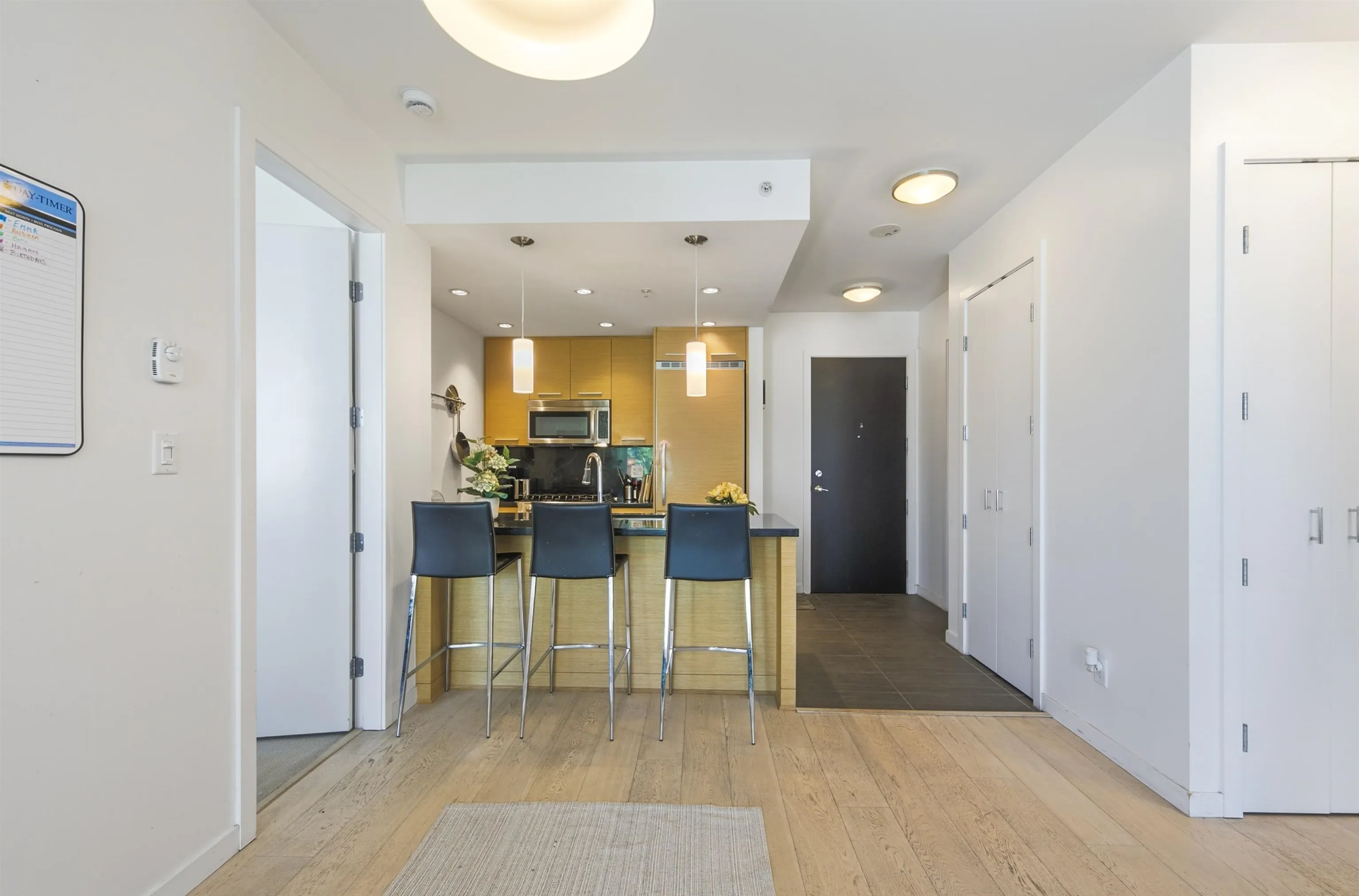 2528 Maple Street #403