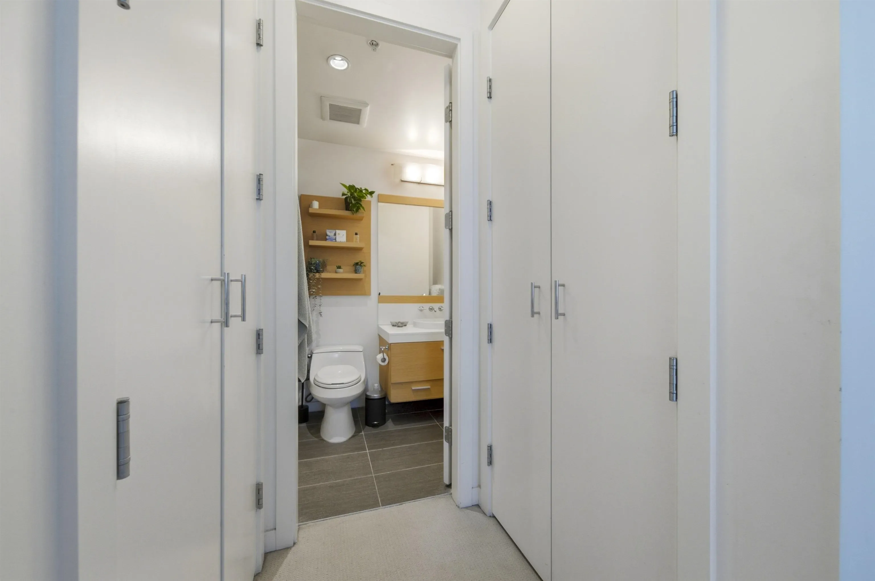 2528 Maple Street #403