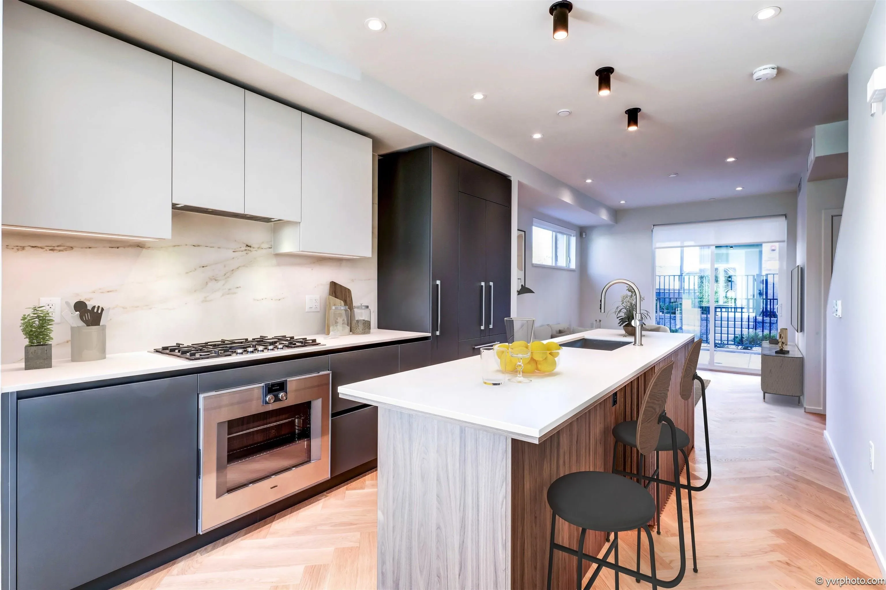 815 W 49th Avenue #185