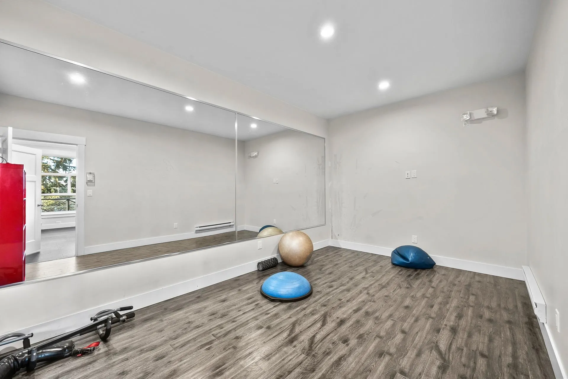 5957 152 Street #27