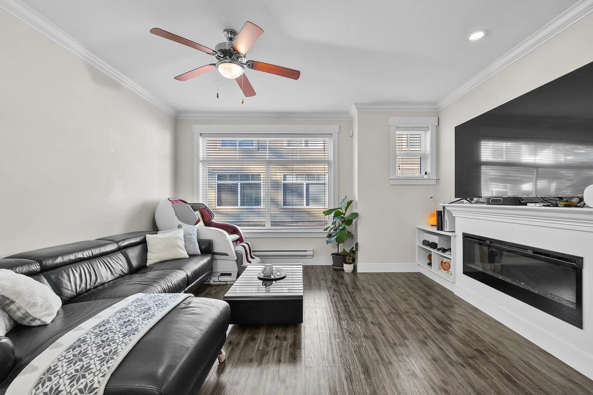 5957 152 Street #27