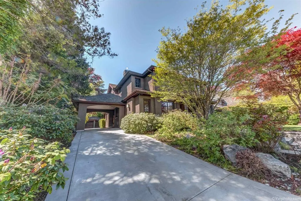 1807 Acadia Road