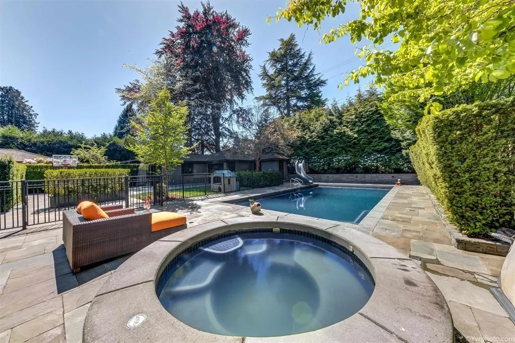 1807 Acadia Road