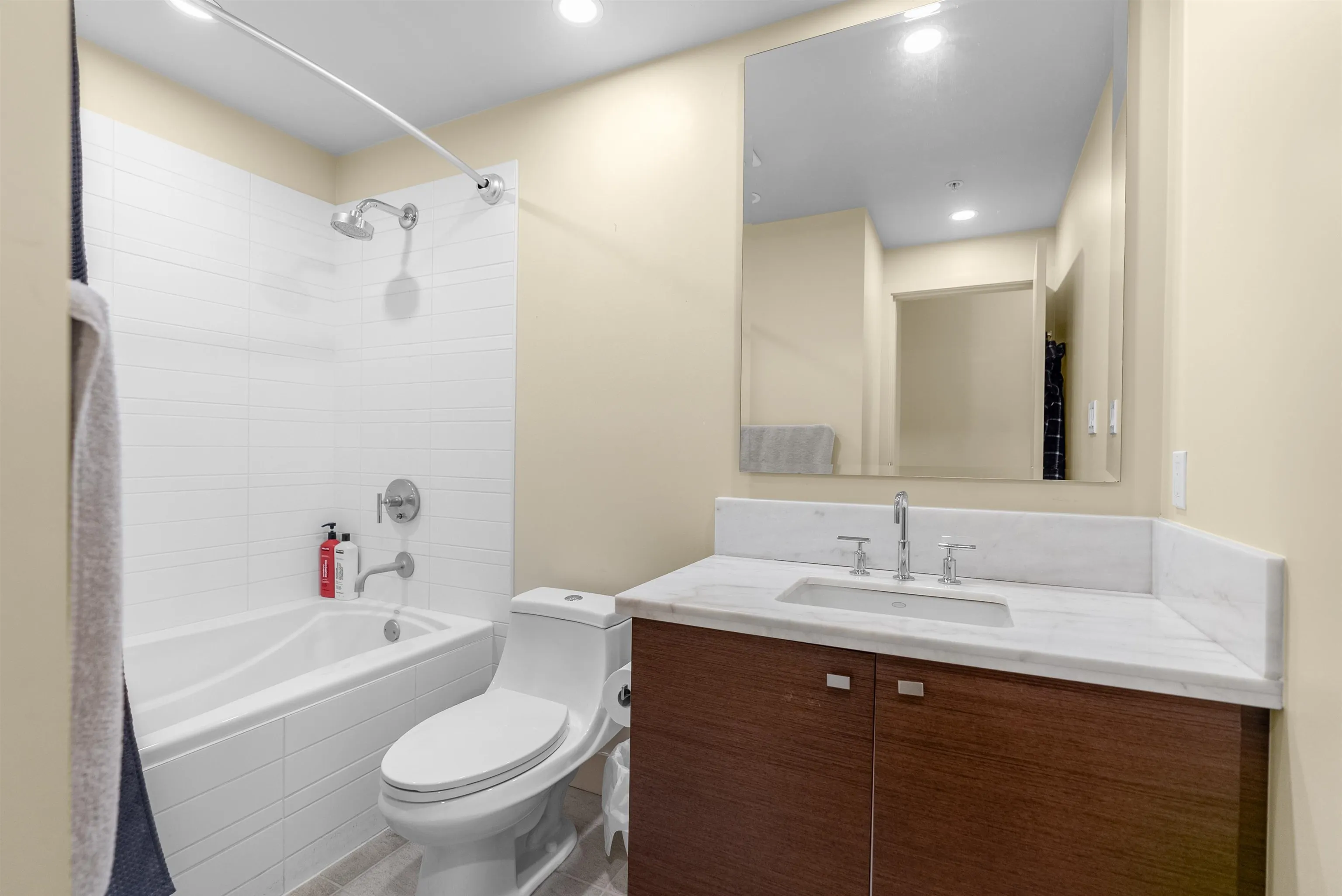 5958 Iona Drive #112