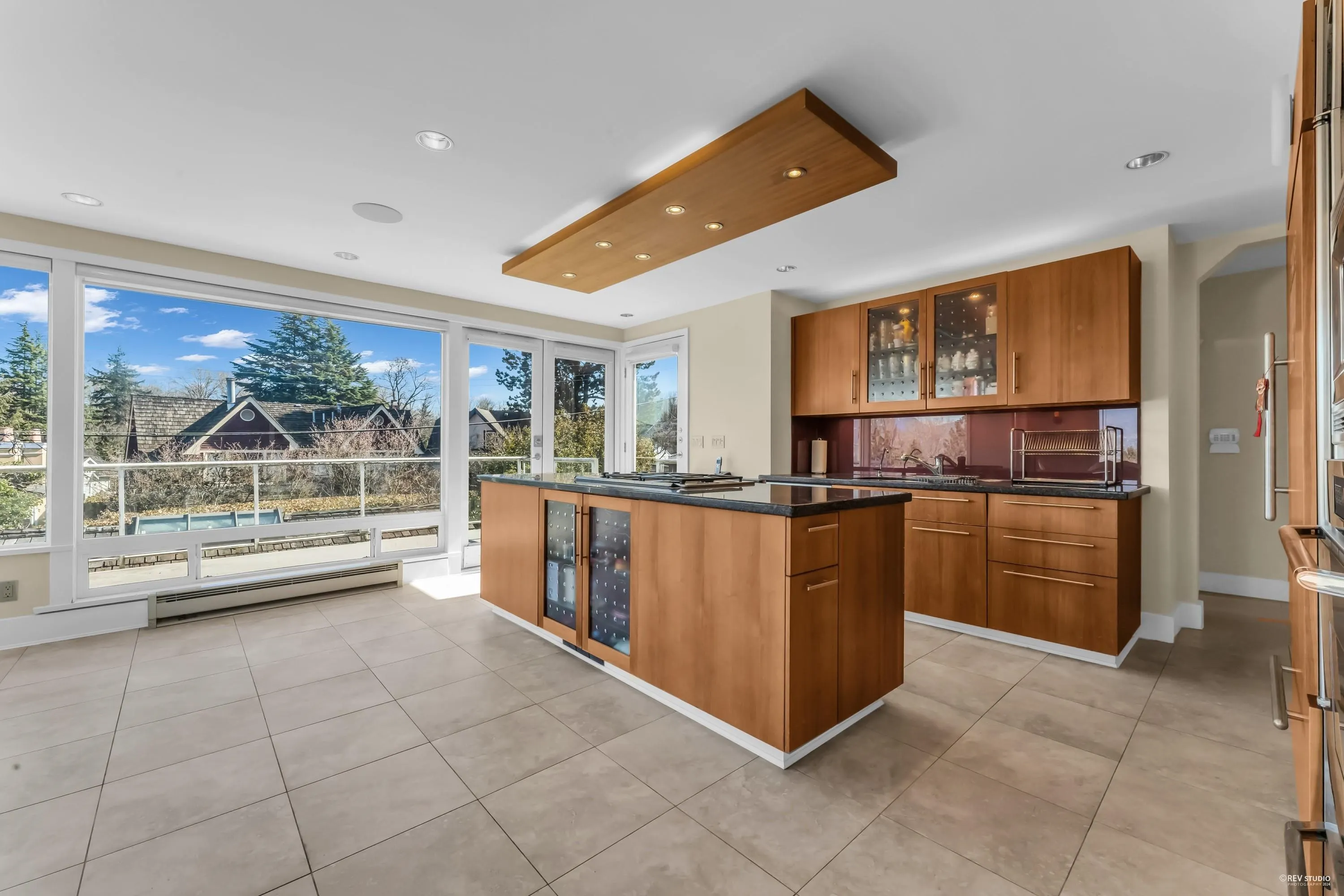 4389 Locarno Crescent