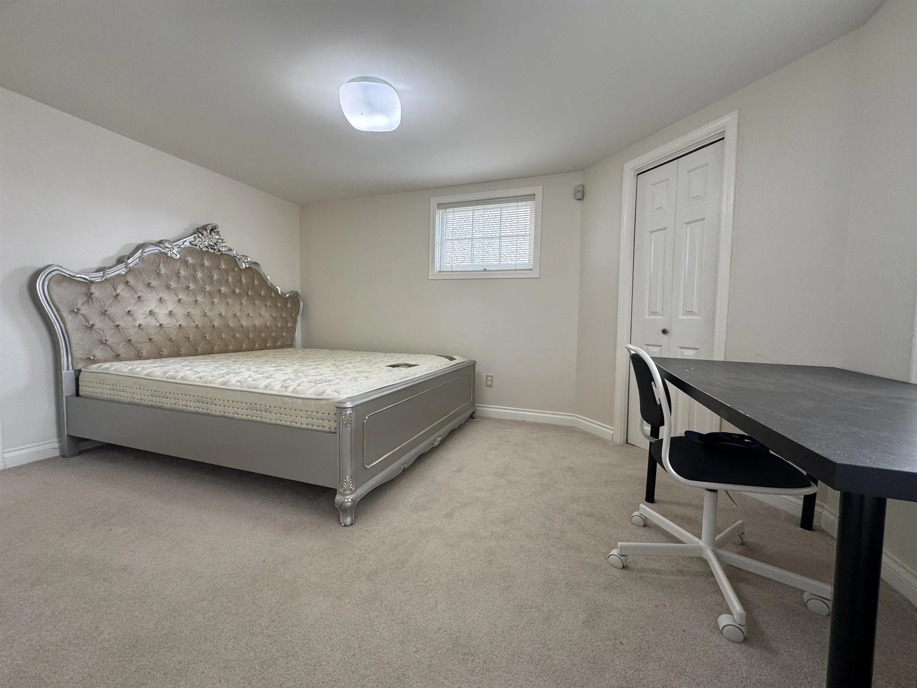 4389 Locarno Crescent
