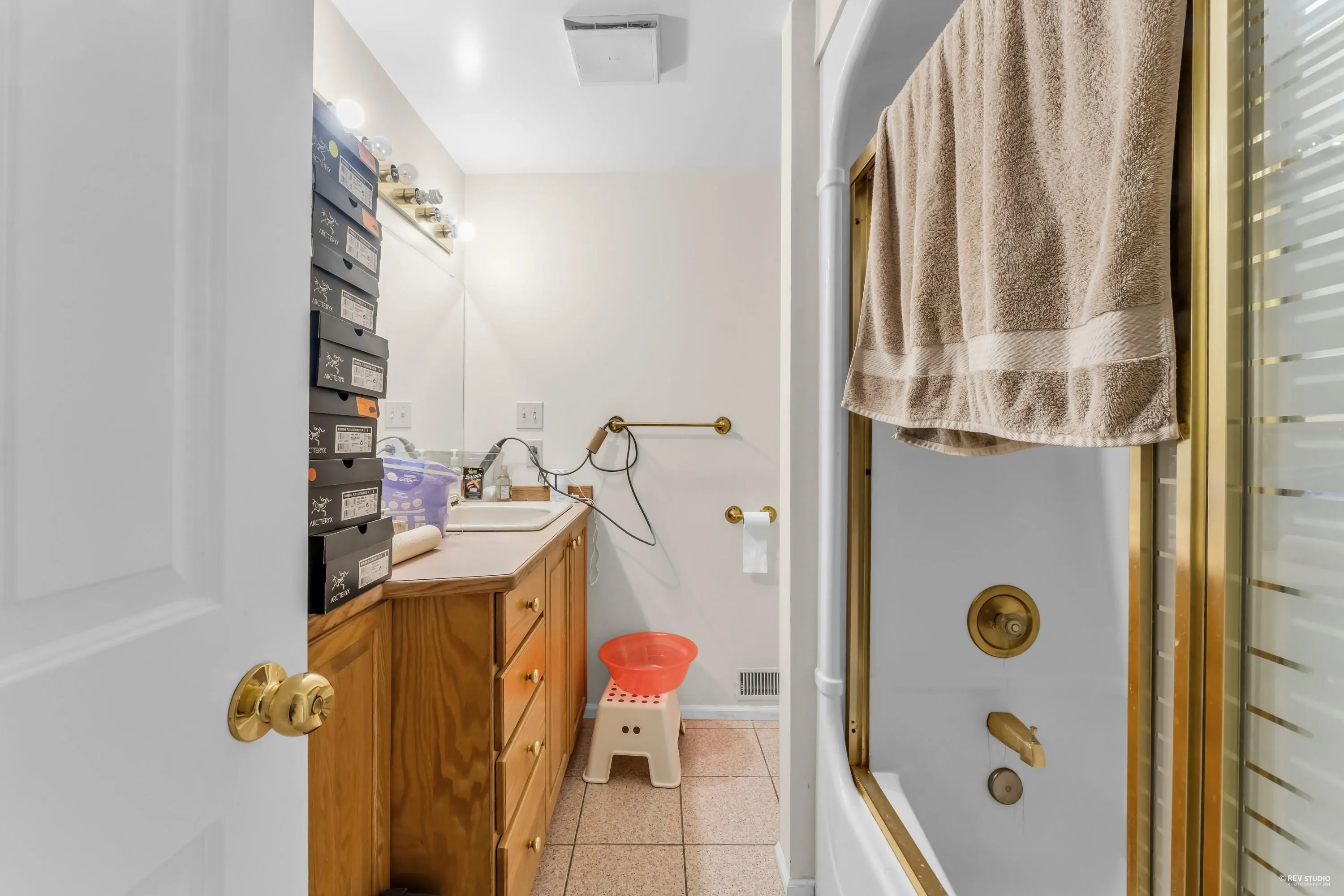 4389 Locarno Crescent