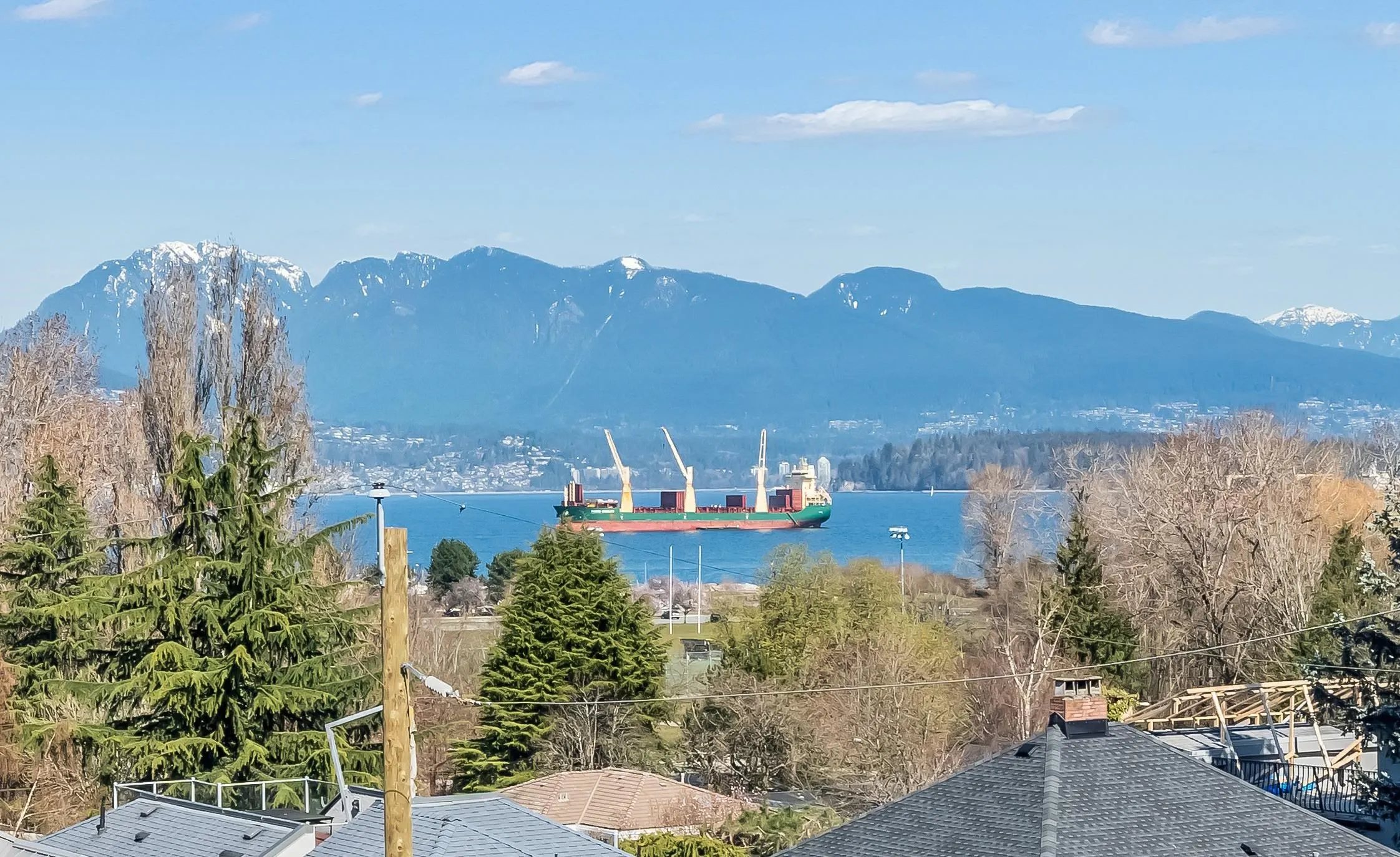 4389 Locarno Crescent