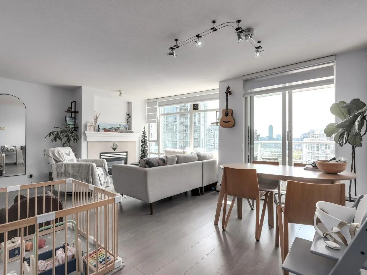 198 Aquarius Mews #1708