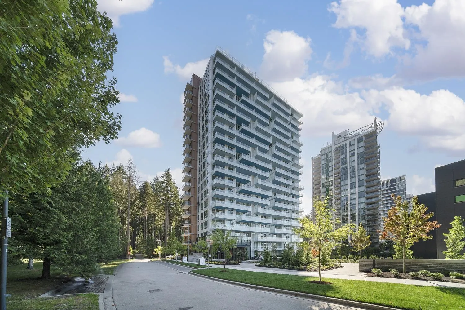 5608 Berton Avenue #607