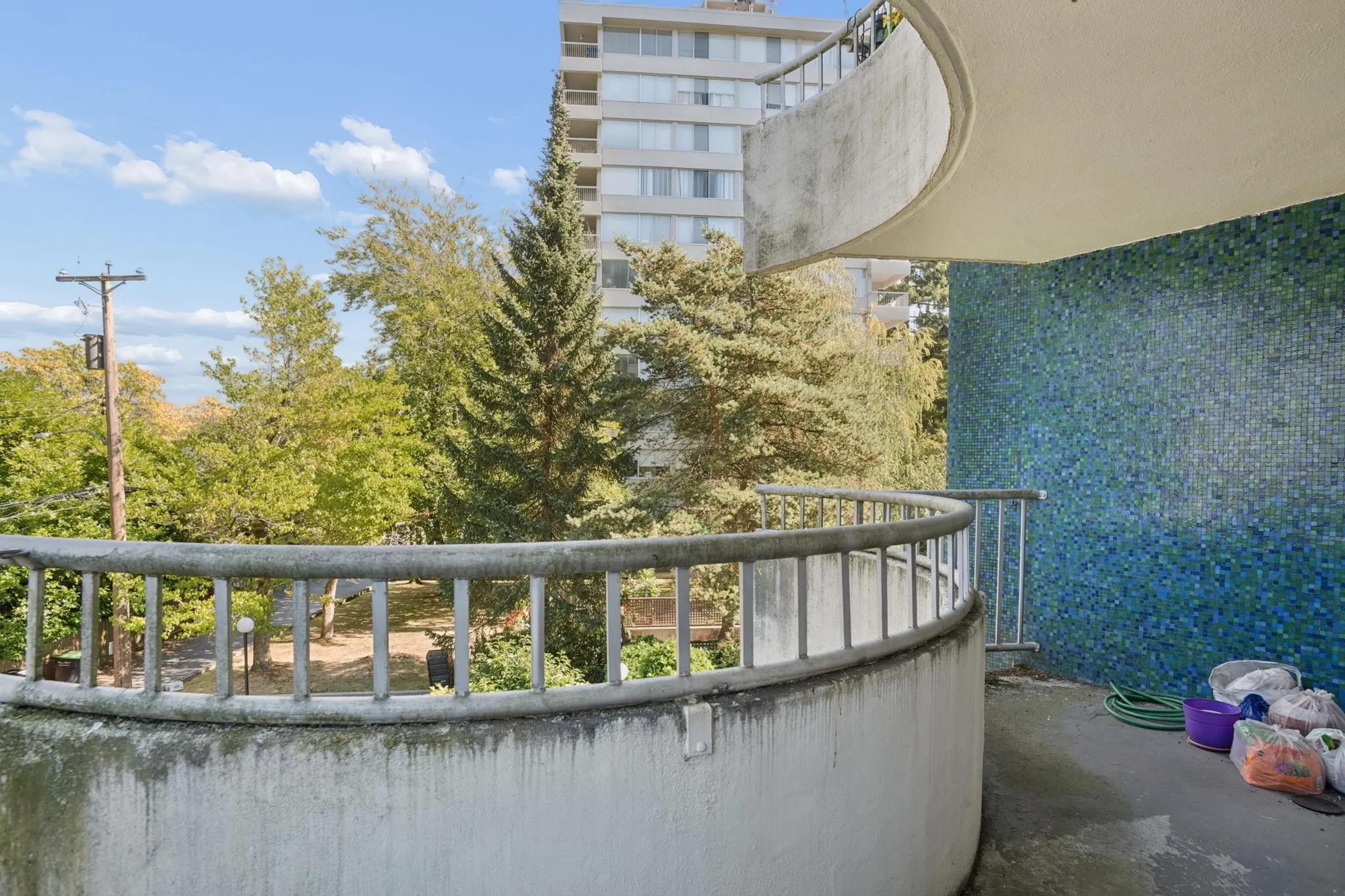 4691 W 10th Avenue #201