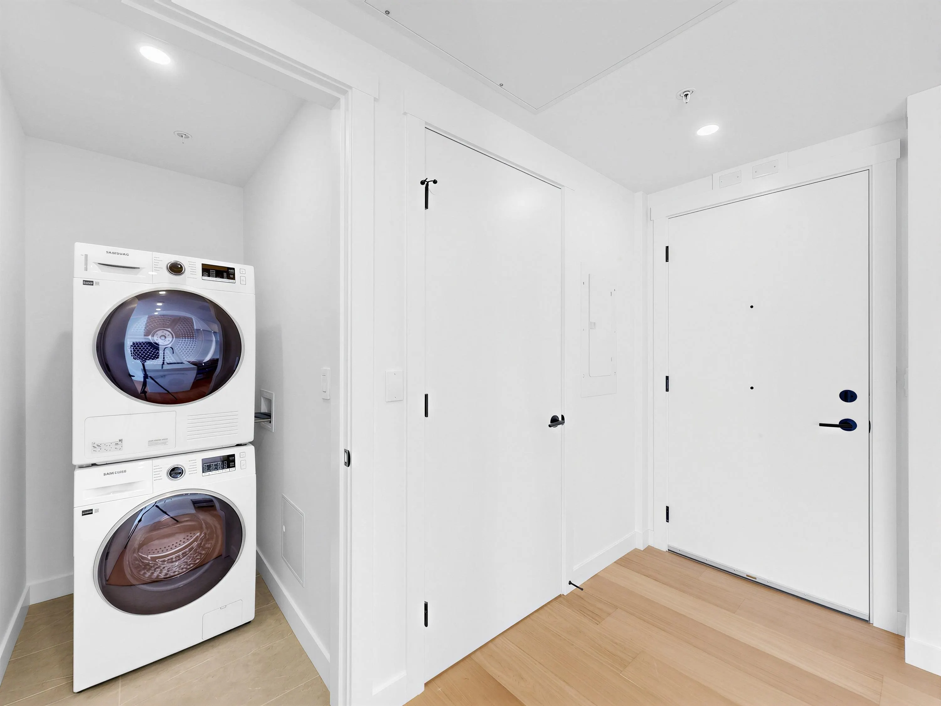 6485 Manitoba Street #504