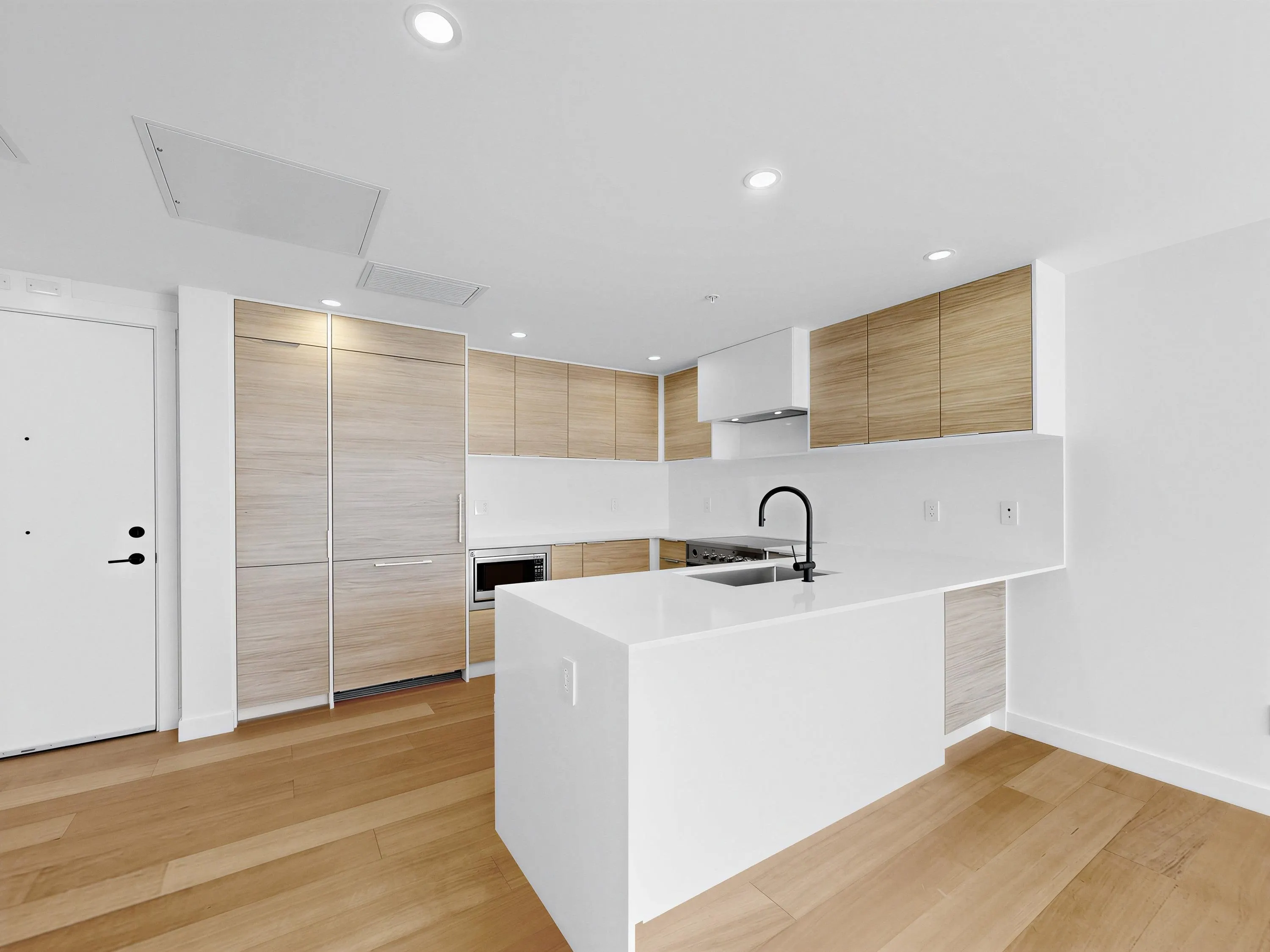 6485 Manitoba Street #504
