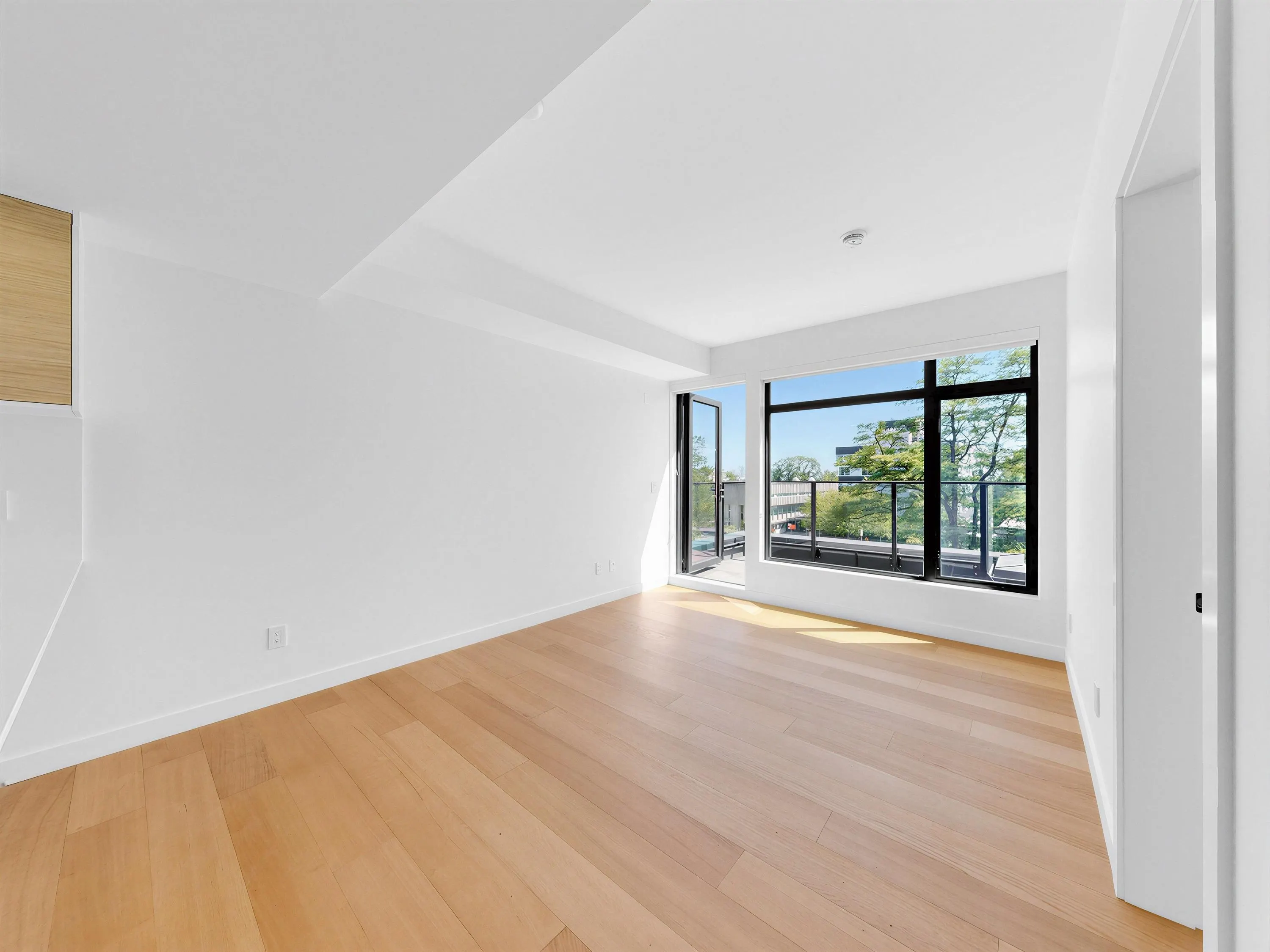 6485 Manitoba Street #504