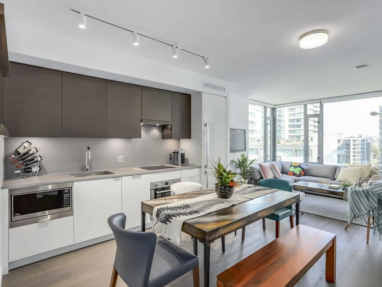 1688 Pullman Porter Street #808