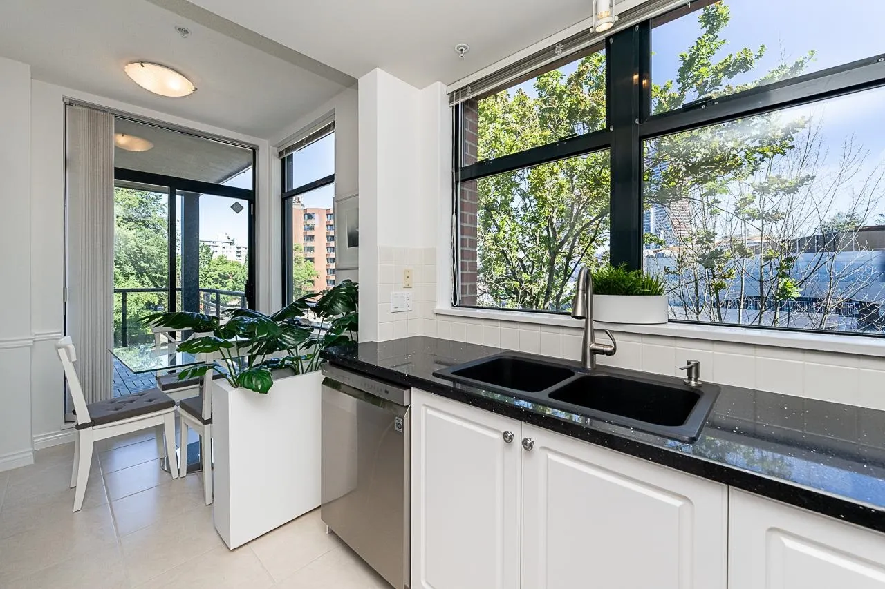 588 W 45th Avenue #307