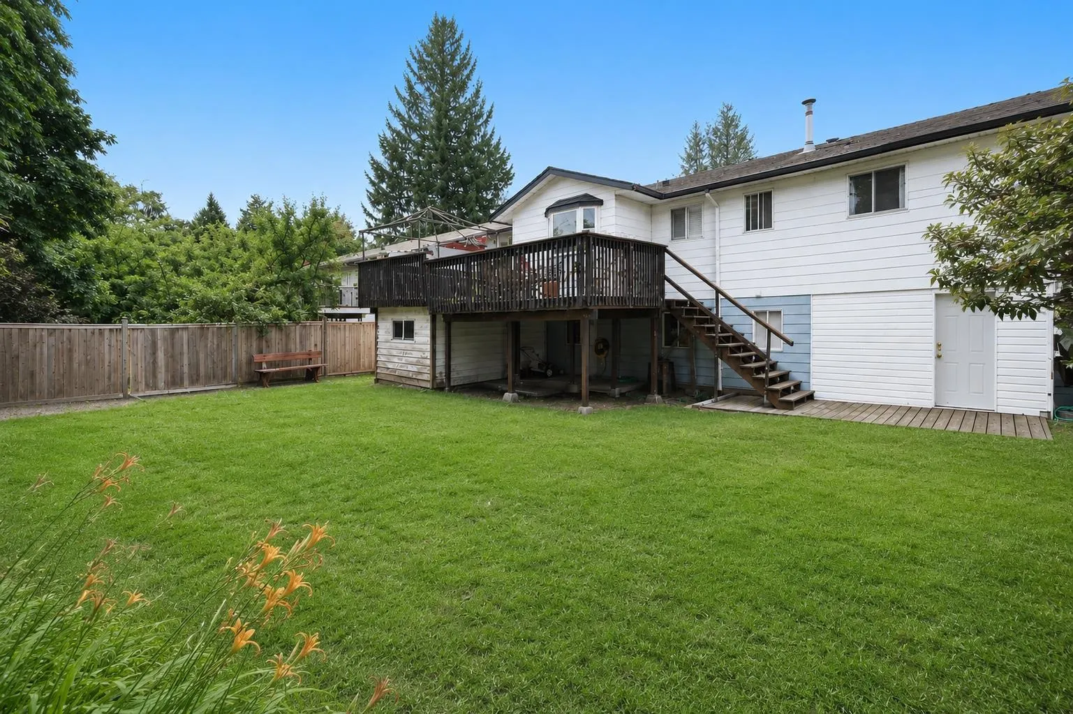 2413 Scott Place