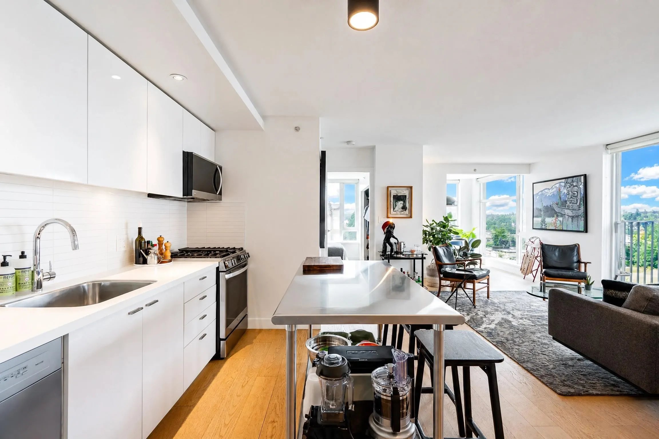 328 E 11th Avenue #905
