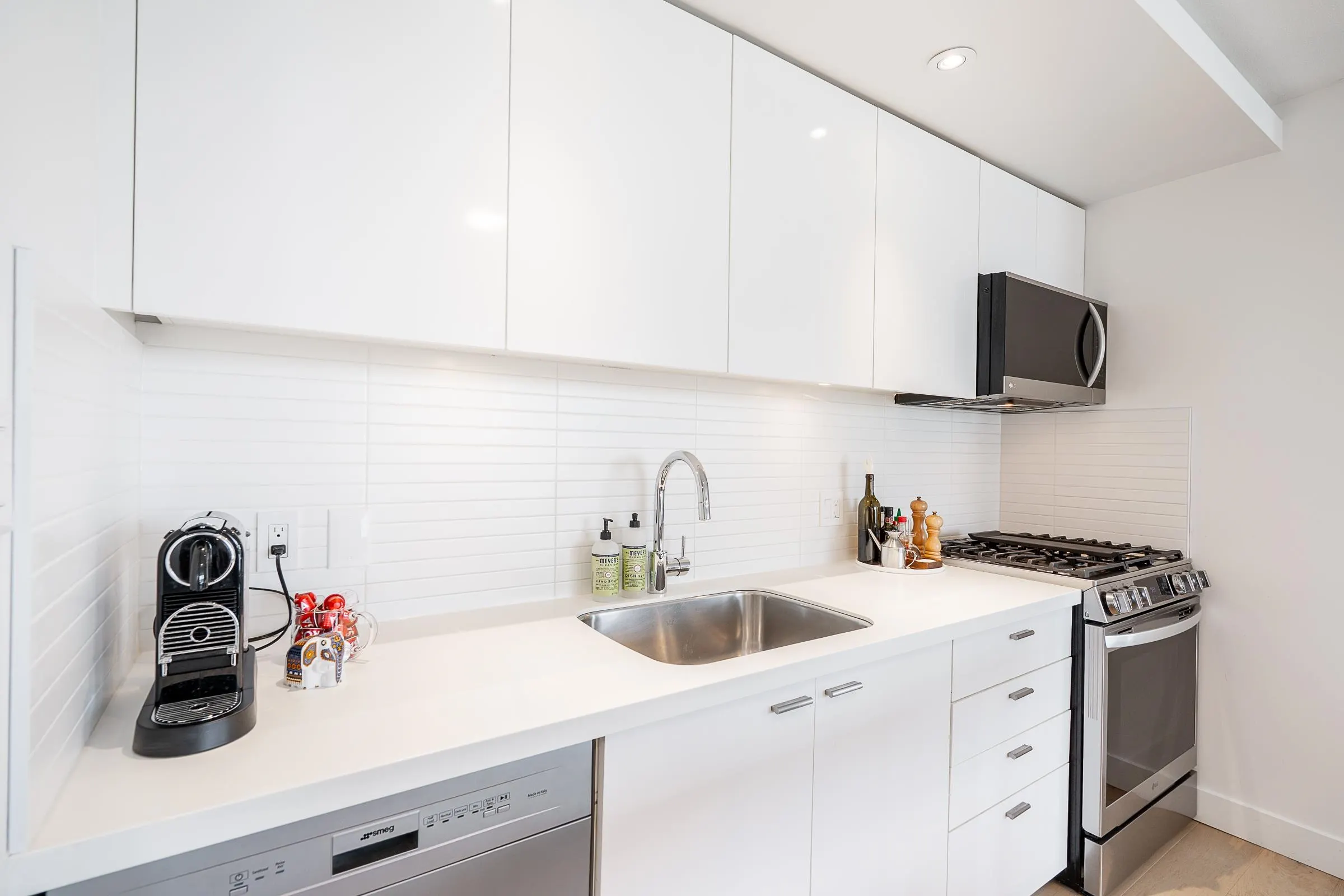 328 E 11th Avenue #905