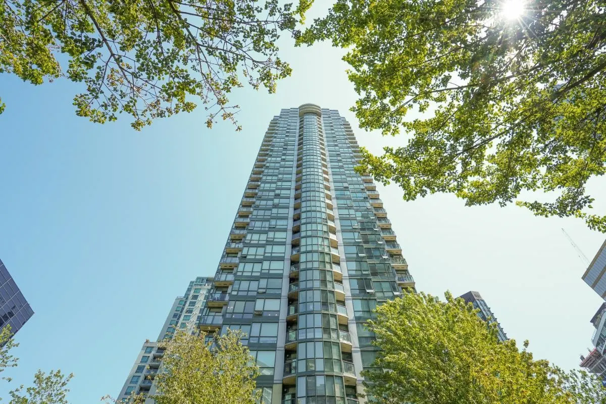 1239 W Georgia Street #1909