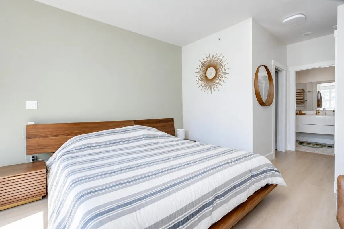 1239 W Georgia Street #1909