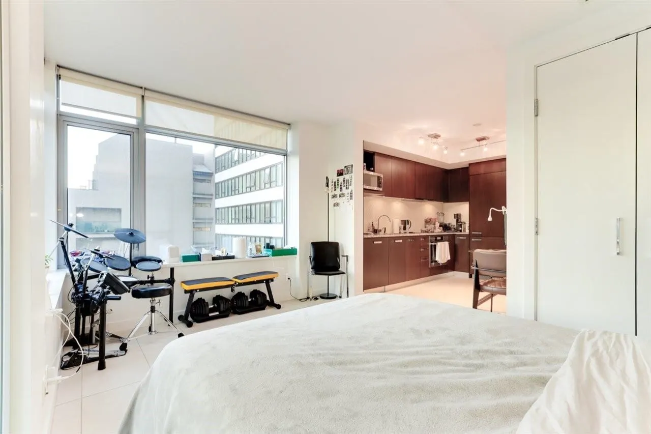 1028 Barclay Street #603