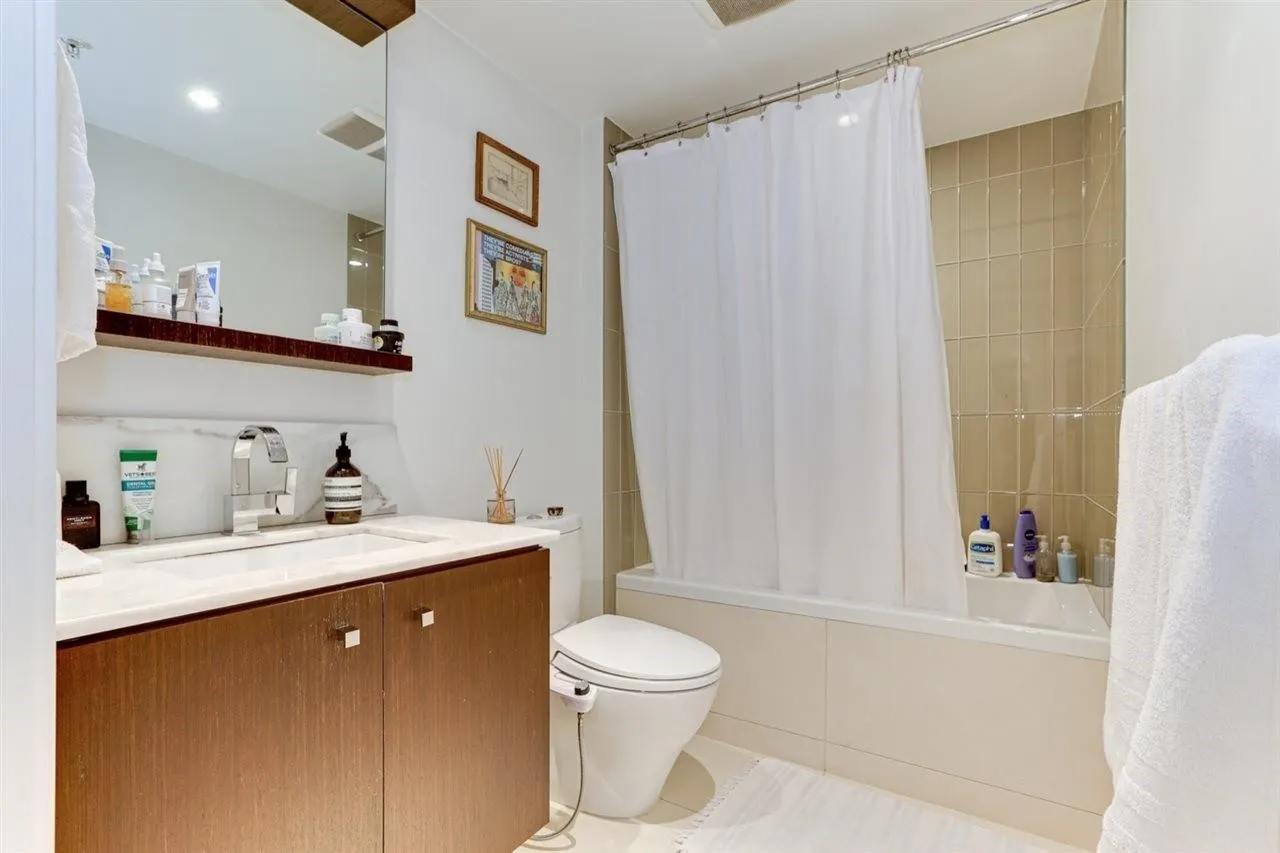 1028 Barclay Street #603