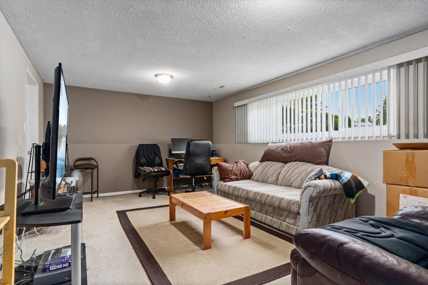 6336 Reid Road