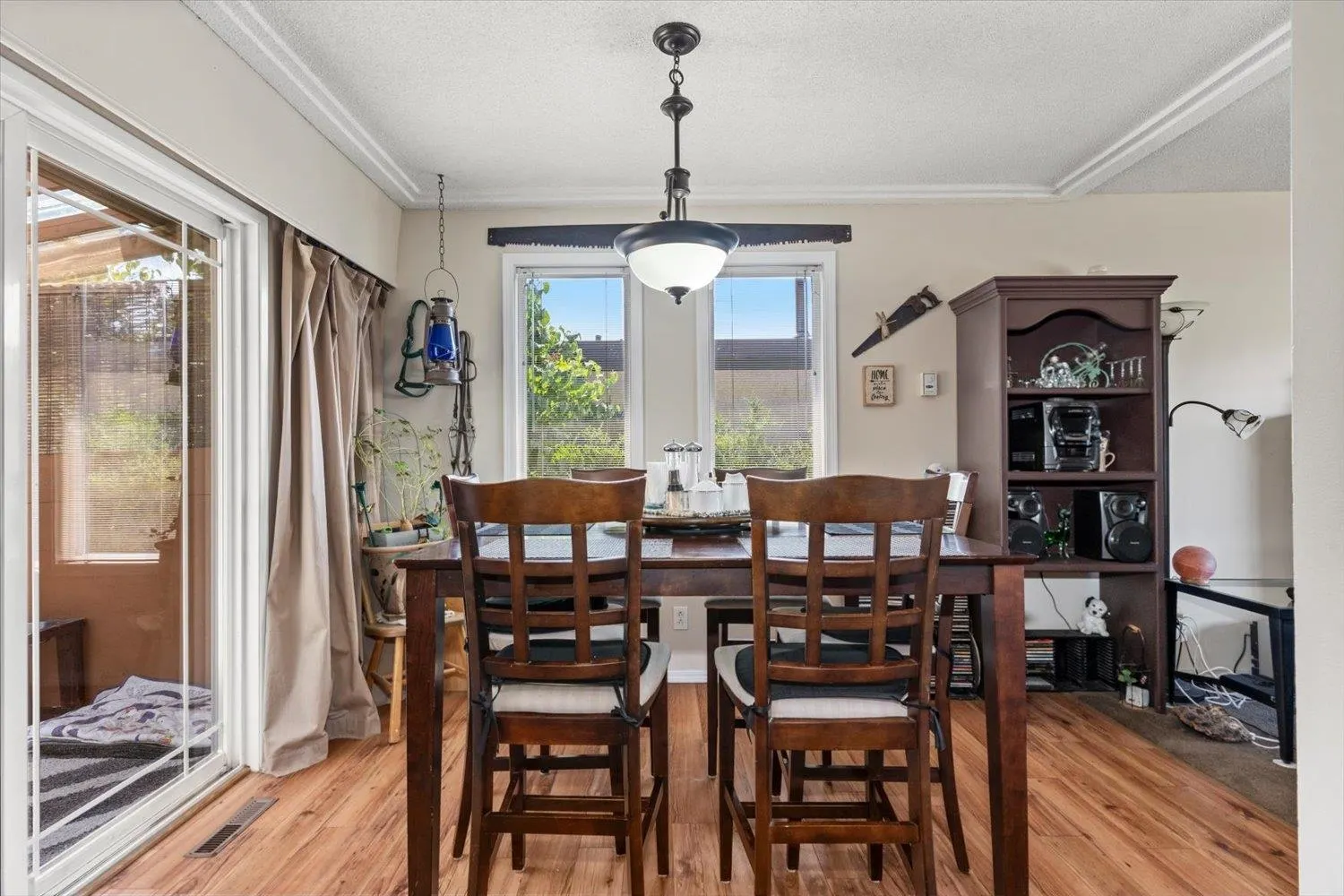 6336 Reid Road
