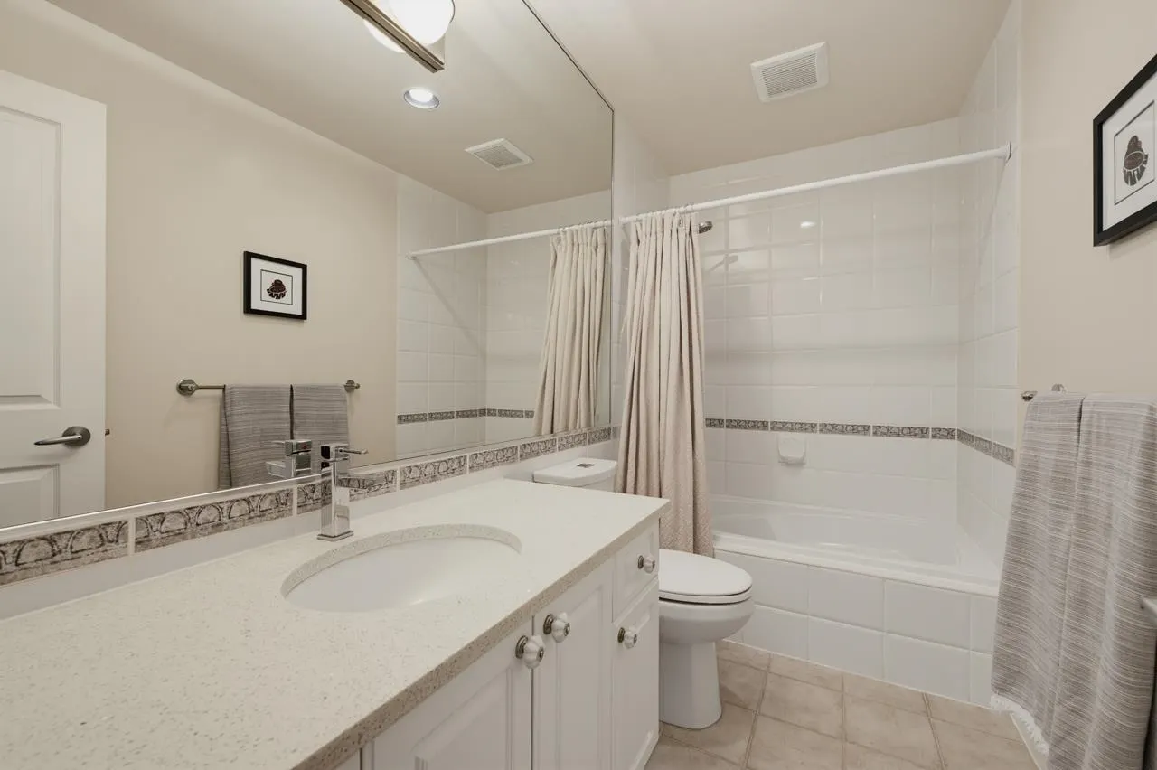 1550 Larkhall Crescent #21
