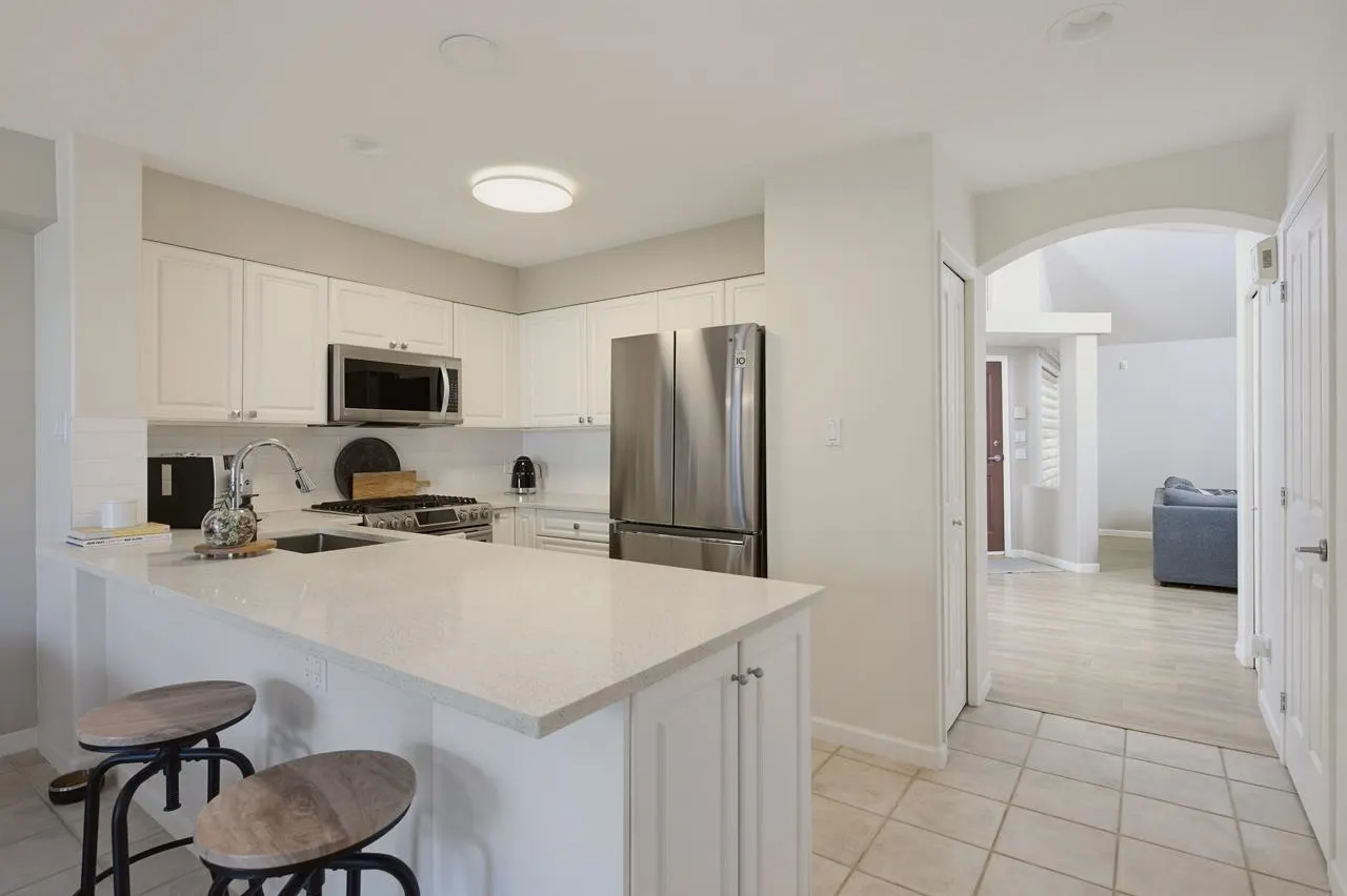 1550 Larkhall Crescent #21