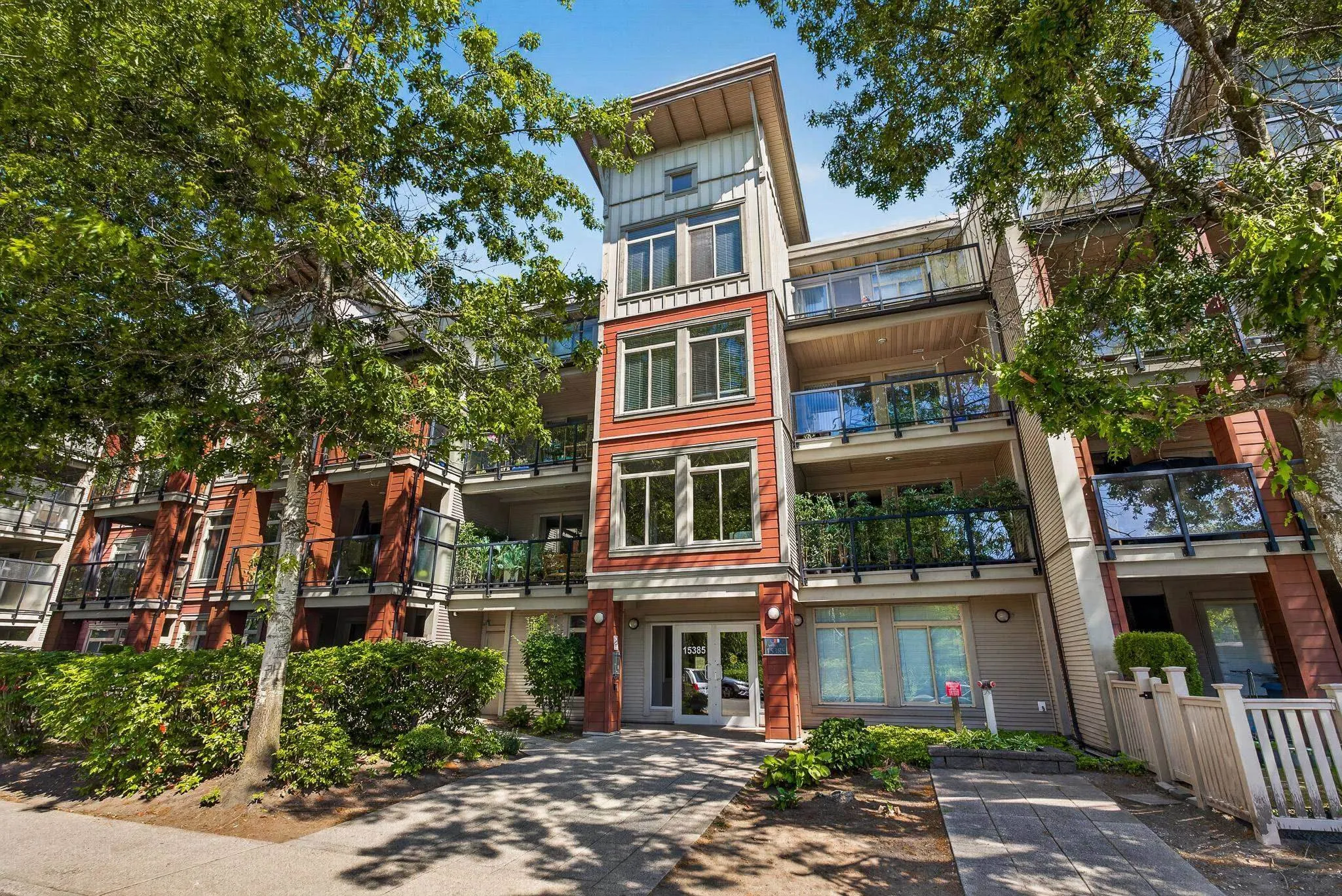 15385 101a Avenue #405