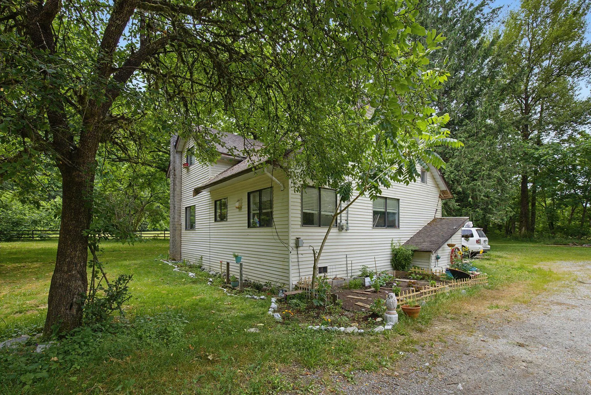 14275 Sylvester Road
