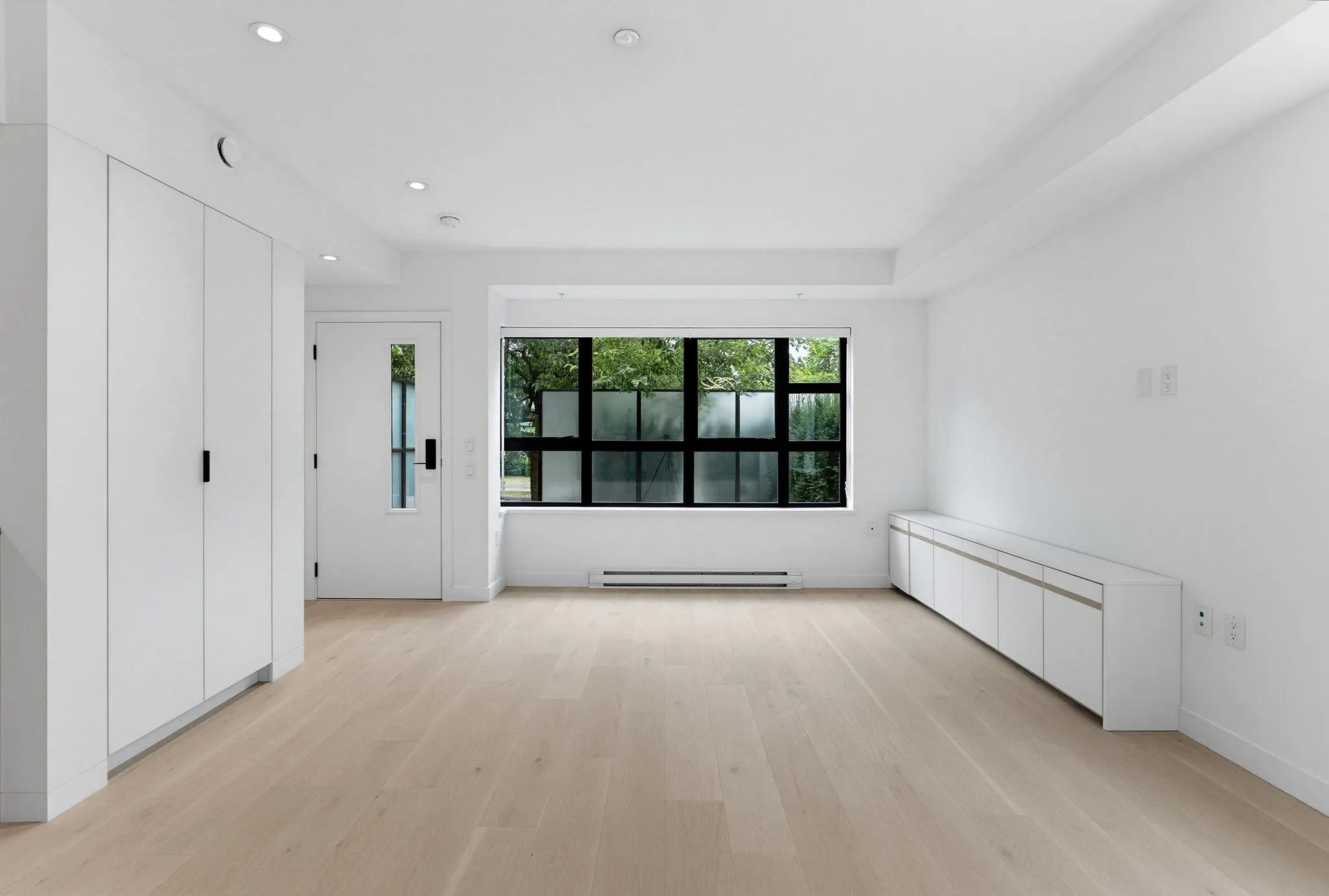 520 W 28th Avenue #11