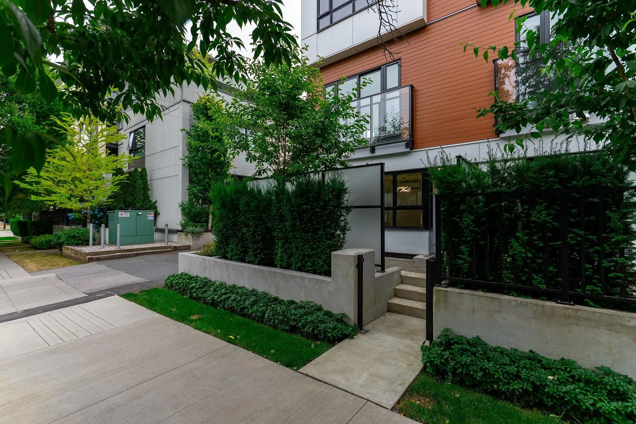 520 W 28th Avenue #11
