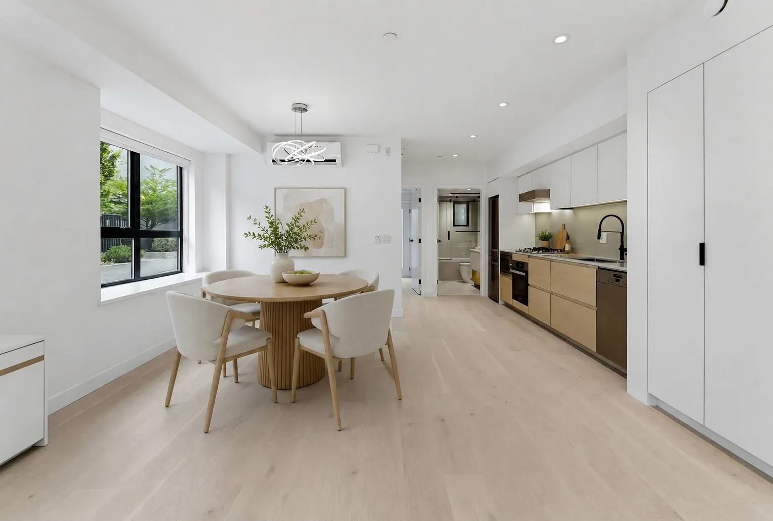 520 W 28th Avenue #11