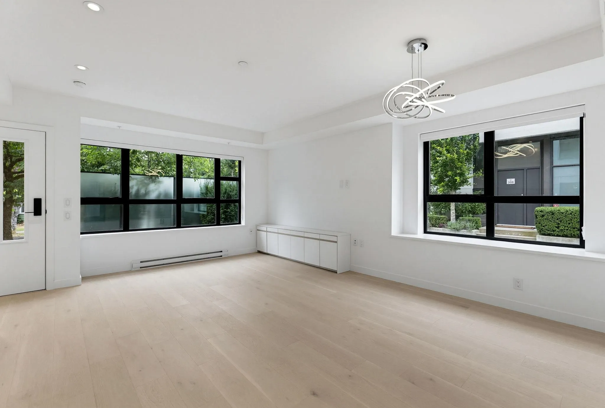 520 W 28th Avenue #11