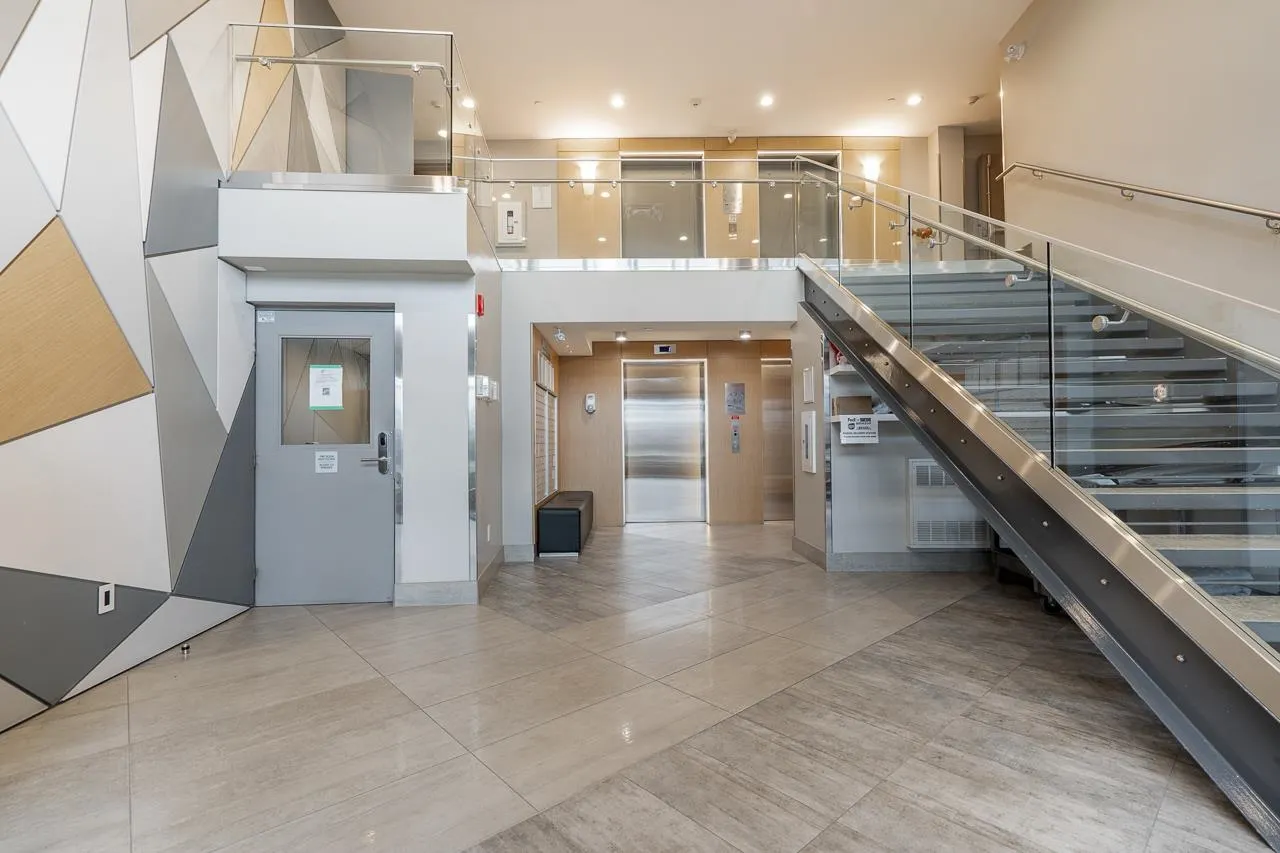 384 E 1st Avenue #708