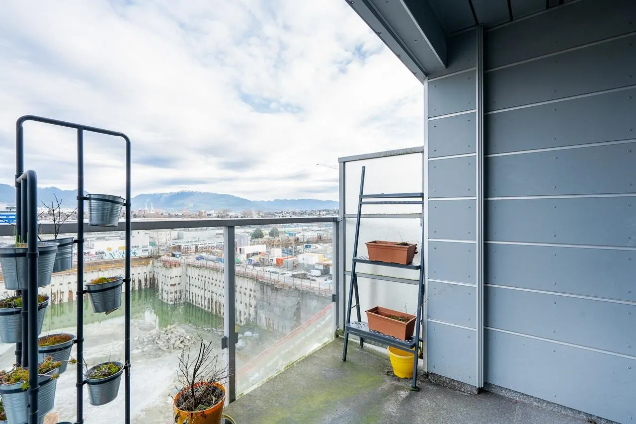 384 E 1st Avenue #708