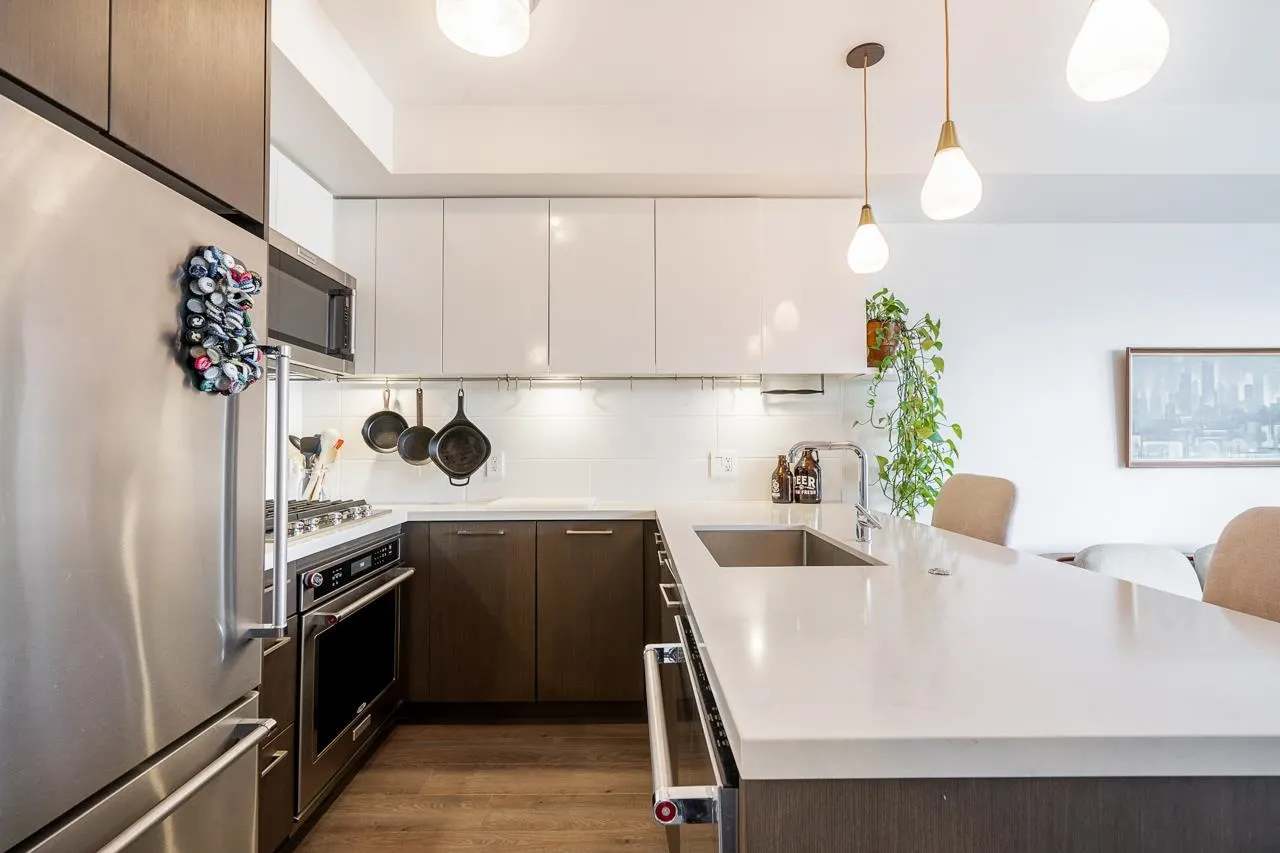 384 E 1st Avenue #708