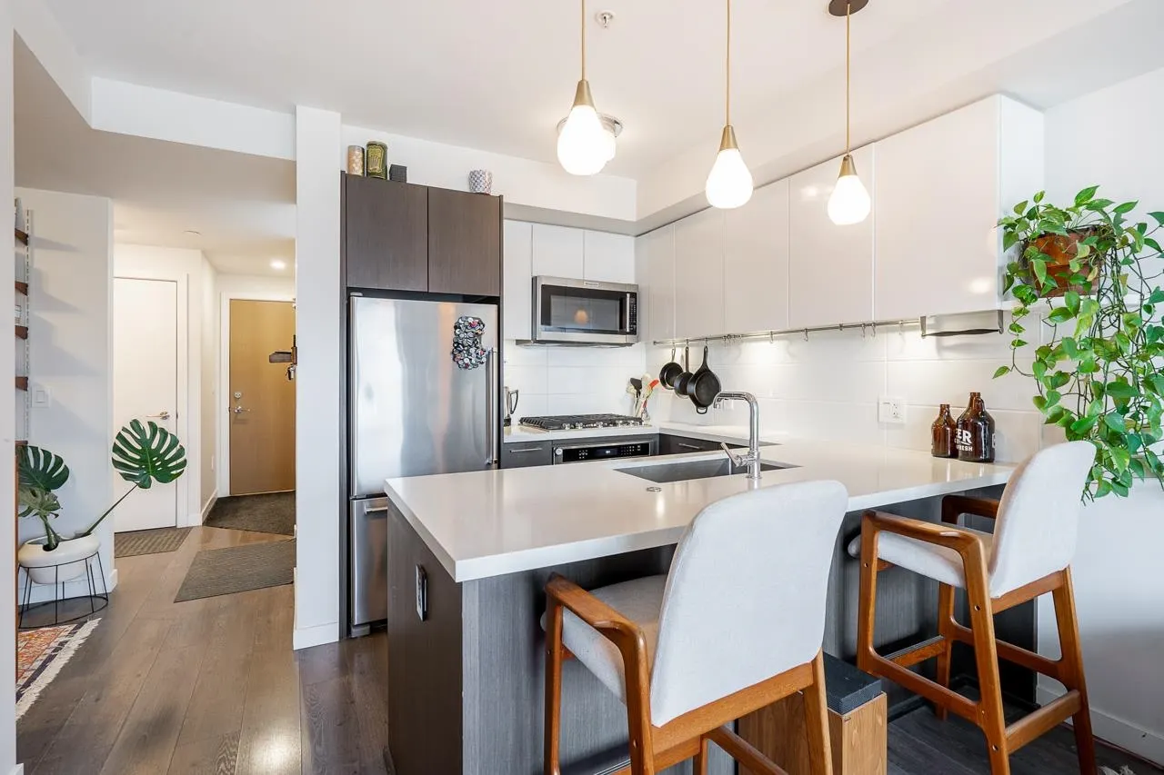 384 E 1st Avenue #708
